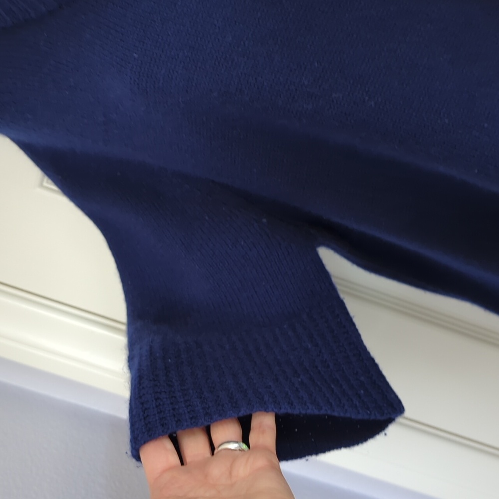 Theory 100% Cashmere Sweater - Picture 8 of 16